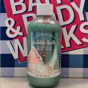 ^*^ Bath & Body Works Vanilla Bean Noel bubble bath